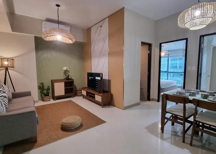 Apartment Guest Favorite! Special 2-br Uptown Bgc With Wifi Manila