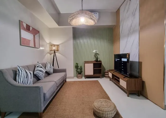 Apartment Guest Favorite! Special 2-br Uptown Bgc With Wifi *