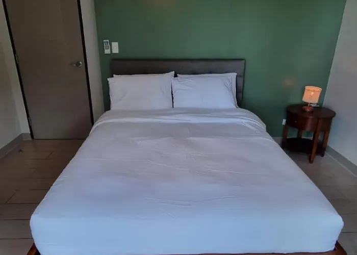 Guest Favorite! Special 2-br Uptown Bgc With Wifi